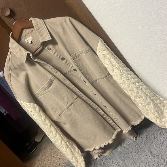 POL jacket with sweater sleeves - Picture 3 of 8